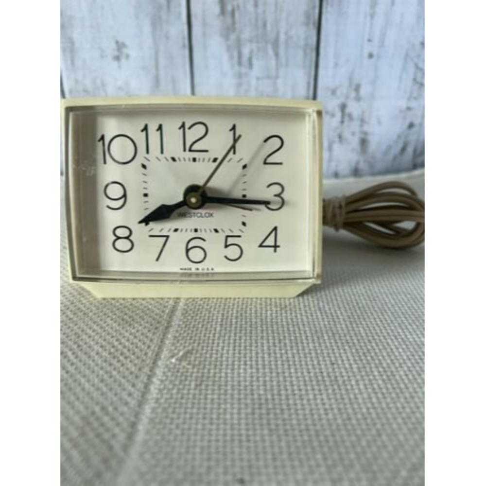 Vintage MCM Westclox Alarm Clock Electric Model 22189 Bold II 3 Inch